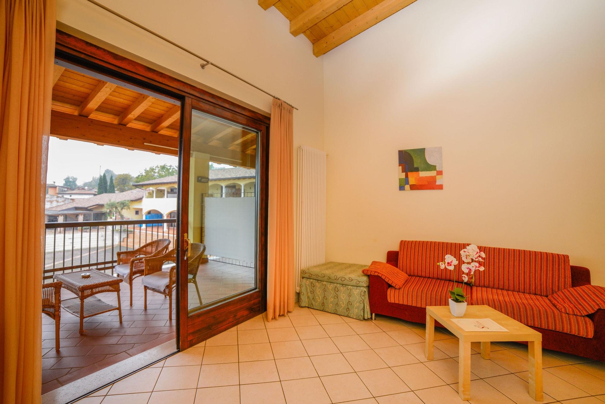 Ahg Donna Silvia Wellness Hotel Manerba del Garda Exterior foto