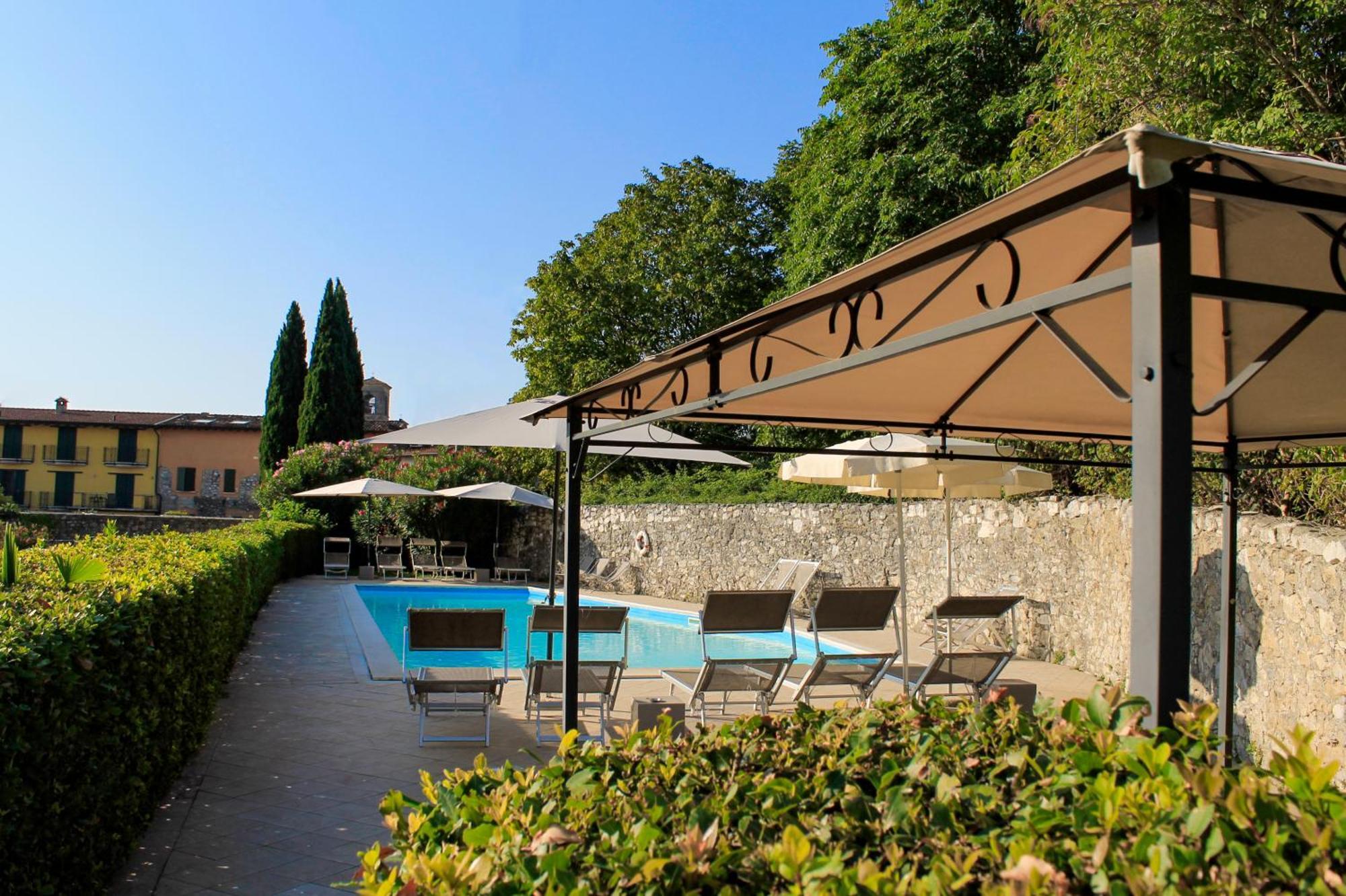 Ahg Donna Silvia Wellness Hotel Manerba del Garda Exterior foto